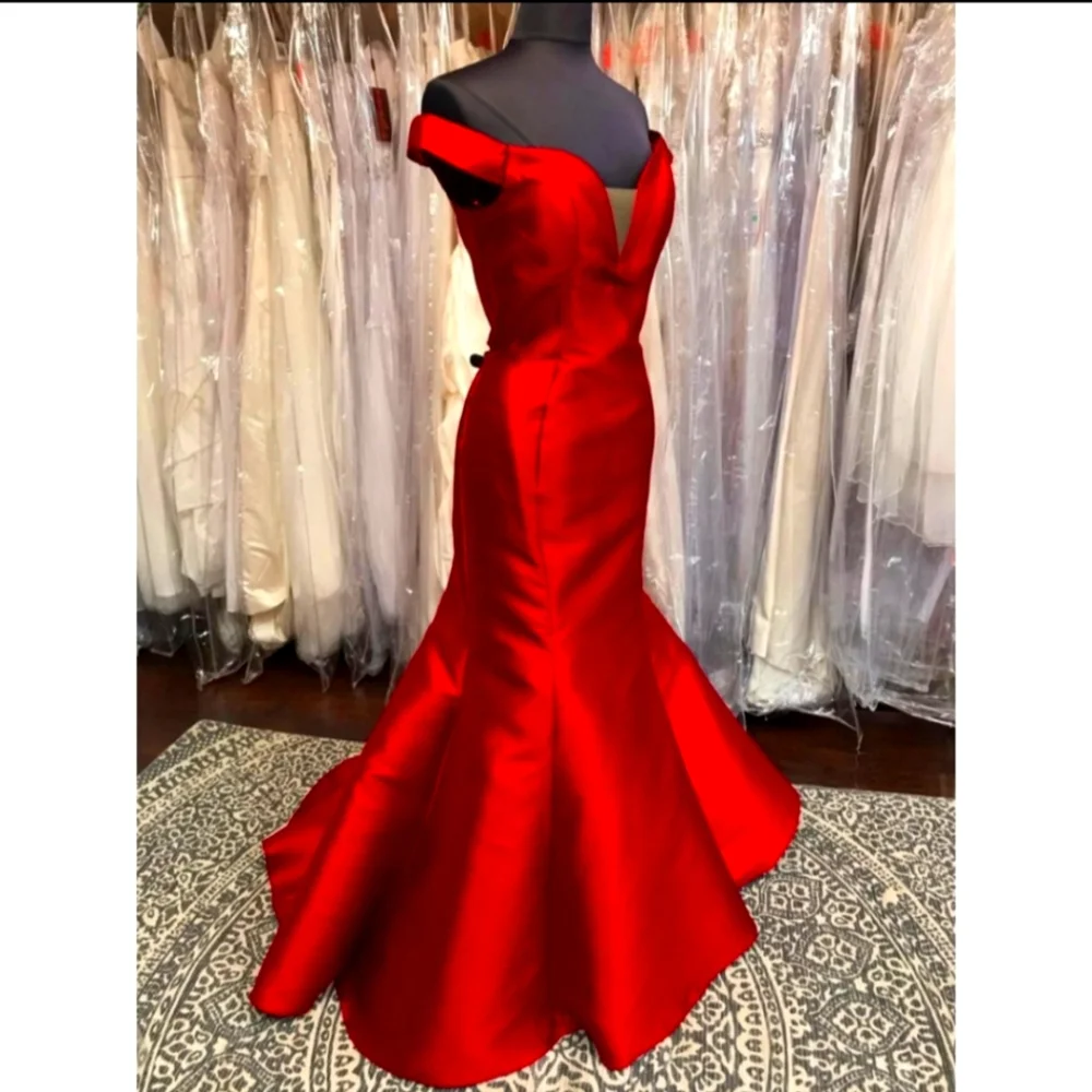 Red Mermaid Mikado Gown - Picture 5 of 12